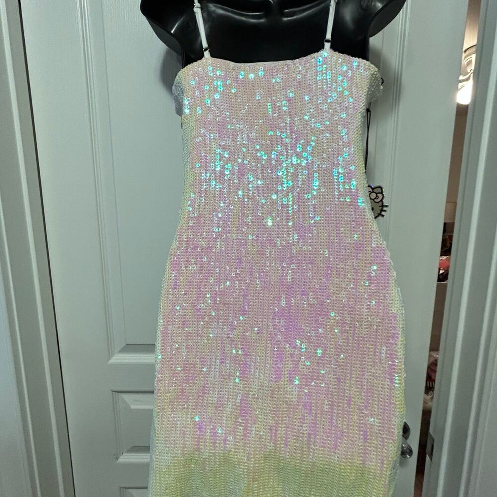 Forever 21 Sequin Hello Kitty Midi Dress - White and Pink - Picture 4 of 6